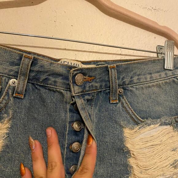 Brandy Melville MELVILLE Made in Italy Destroyed Distressed Shorts Size 4 - Picture 5 of 12